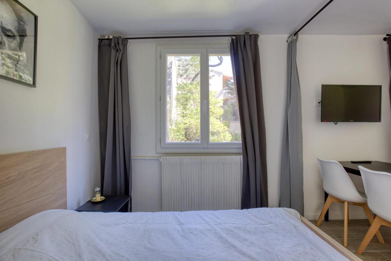 Appartamento Magnificent studio near the canal de l'Ourcq Parigi Esterno foto